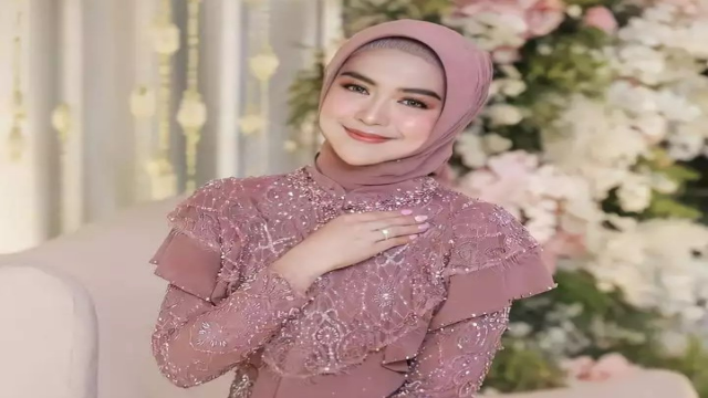 Profil Lengkap Ria Ricis: Jejak Karier Sang Ratu Konten Digital Indonesia